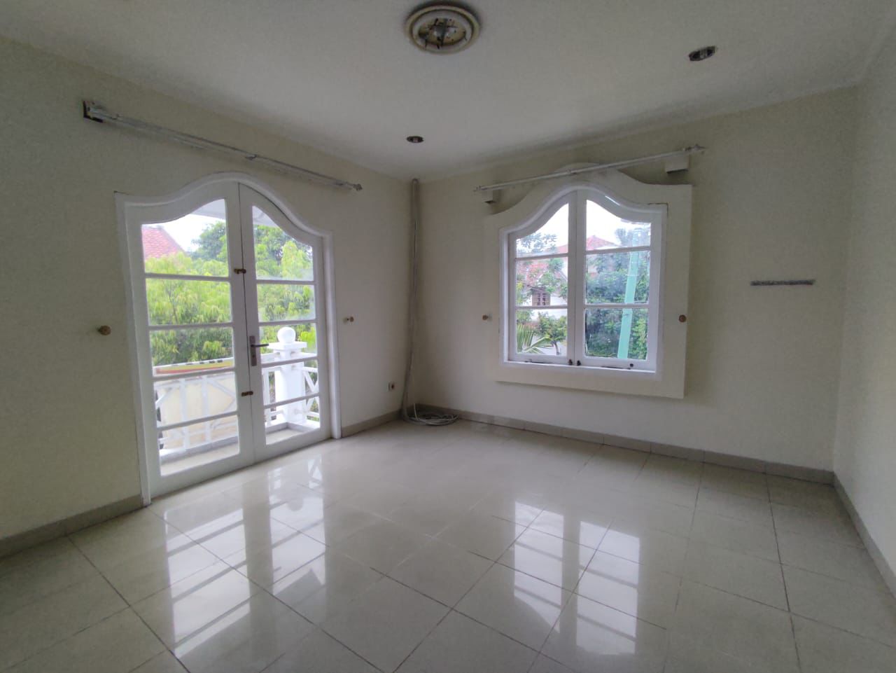 Rumah DiJual di Cluster Meadow Lippo Cikarang